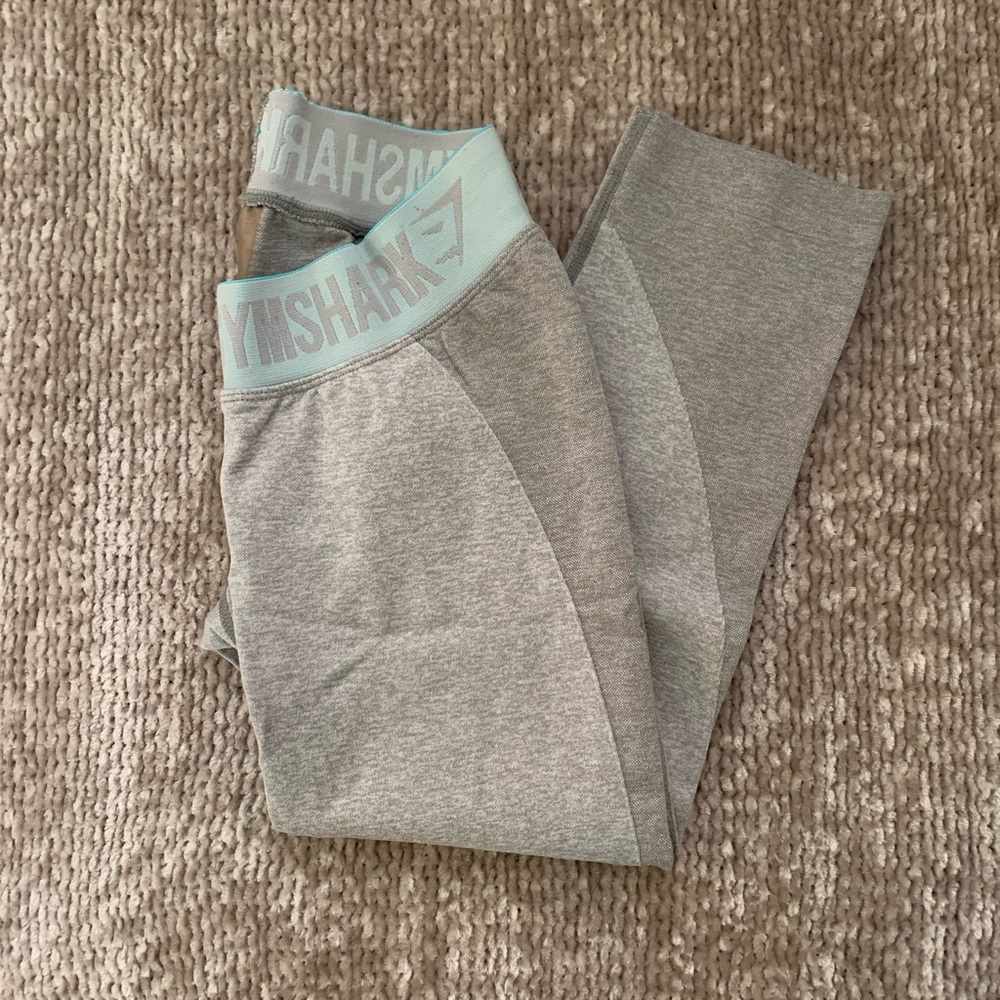 XS Gymshark workout leggings in grey and blue